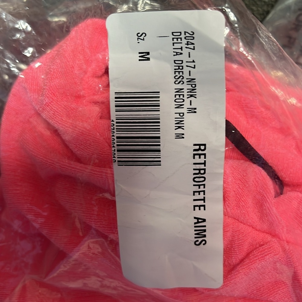 Ser.o.ya delta neon pink dress - Picture 3 of 3